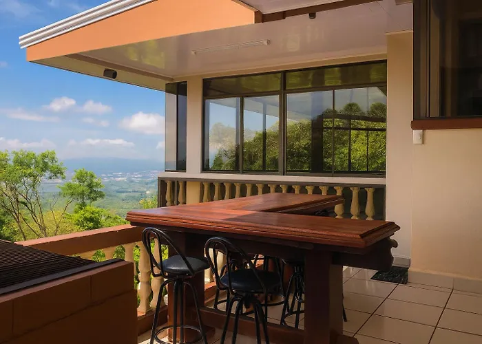 Hotel Mirador Mayday Mountain View